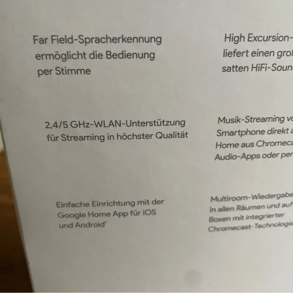 Google Home Smart Assistant Speaker Voice/ Touch without Cord GERMAN edition